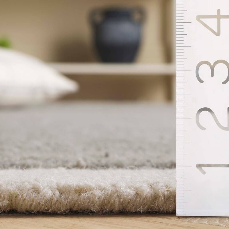 SAFAVIEH Handmade Metro Kleanthi Border Wool Rug