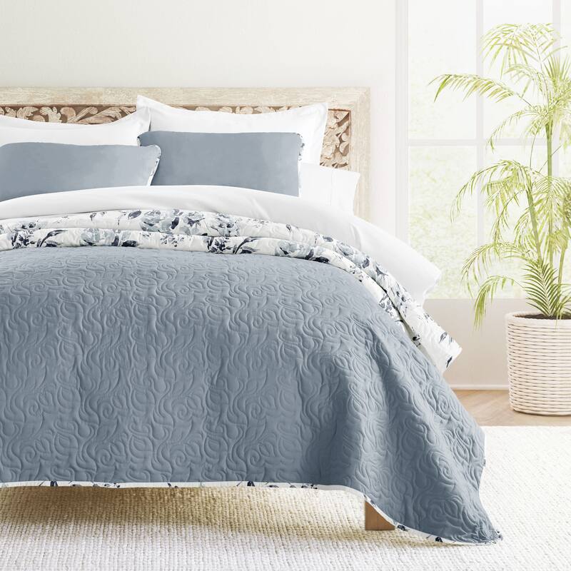 Becky Cameron All Season 3 Piece Floral Reversible Quilt Set