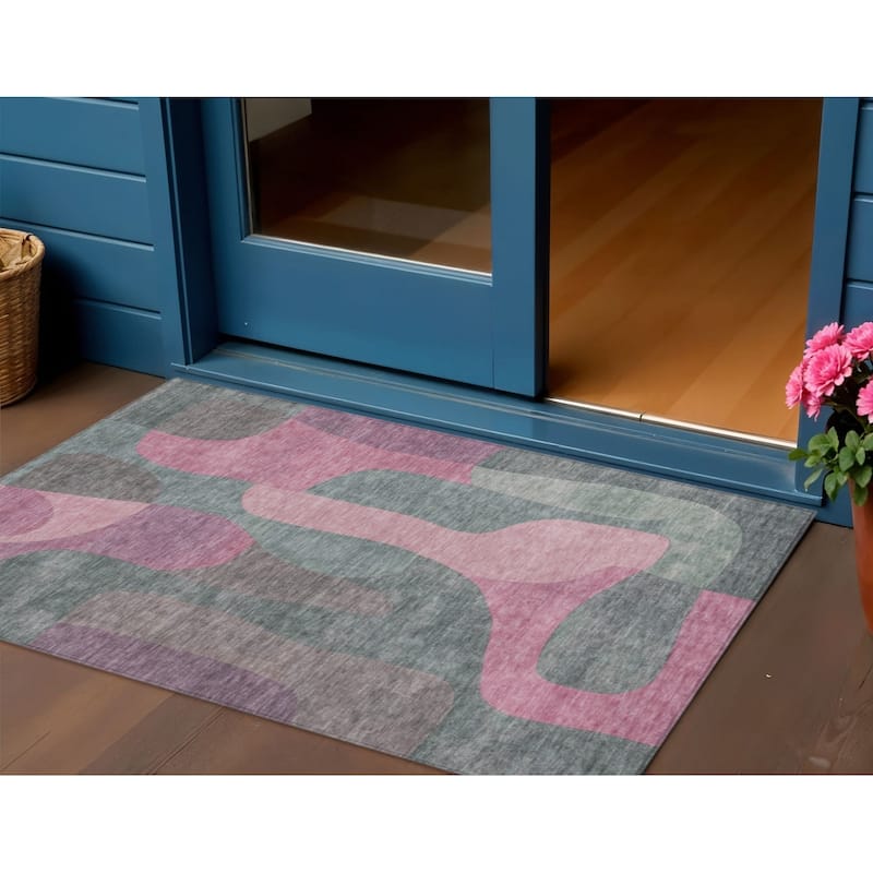 HomeRoots Abstract Transitional Rectangle Outdoor Rug - 3' x 5'