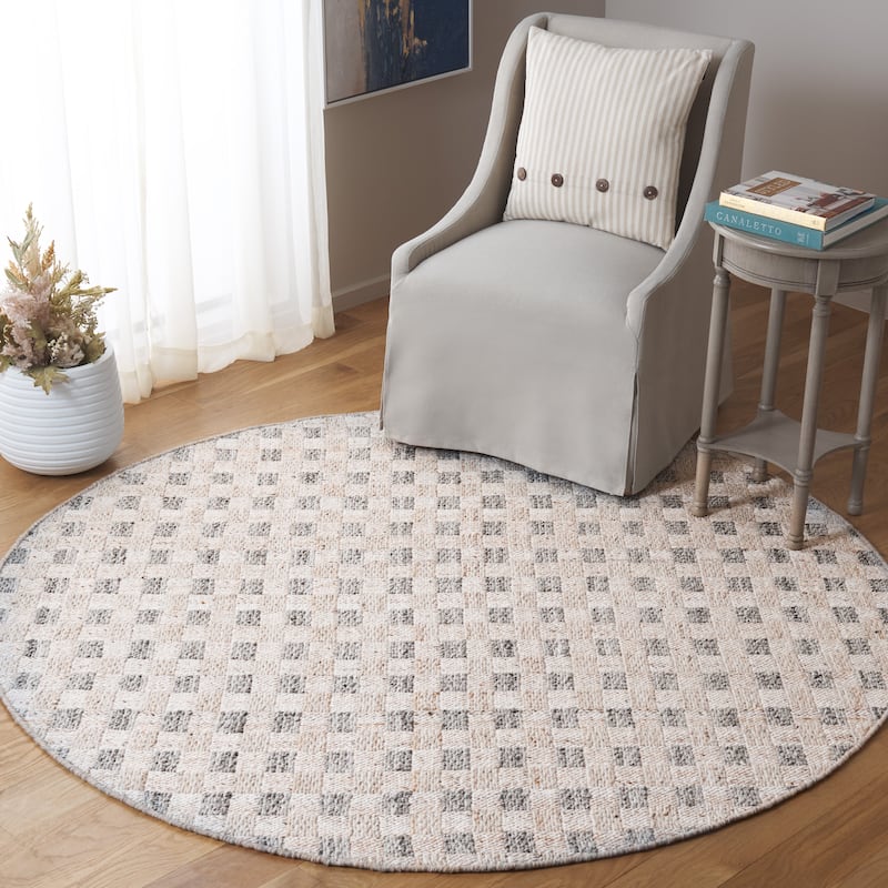 SAFAVIEH Handmade Renewal Friedlinde Rug - 6' Round - Ivory/Grey