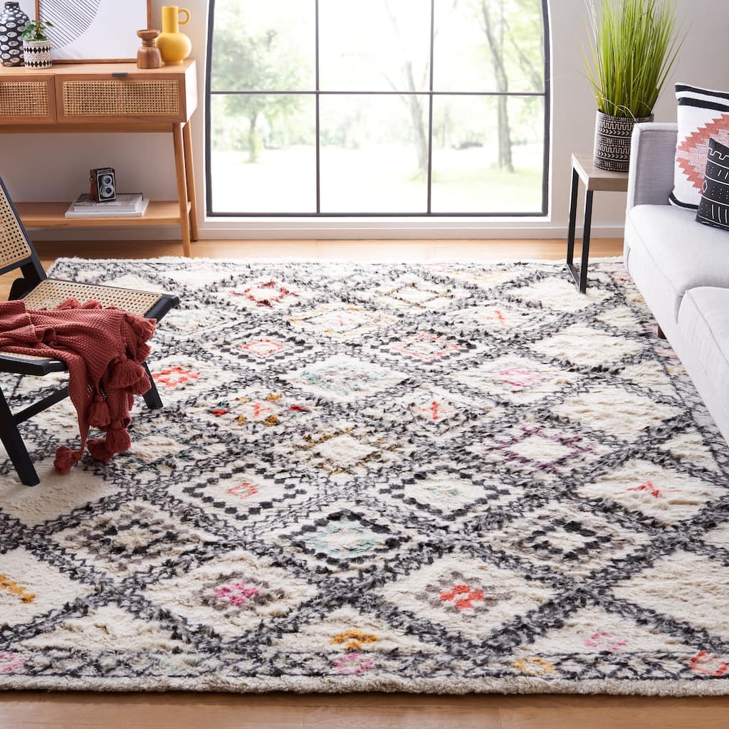 SAFAVIEH Hand-knotted Kenya Farnaz Southwestern Tribal Wool Rug
