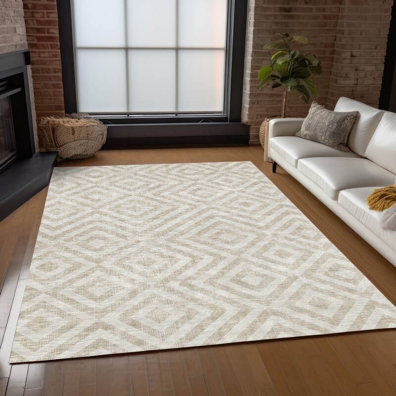Machine Washable Indoor/ Outdoor Chantille Diamond Geo Rug