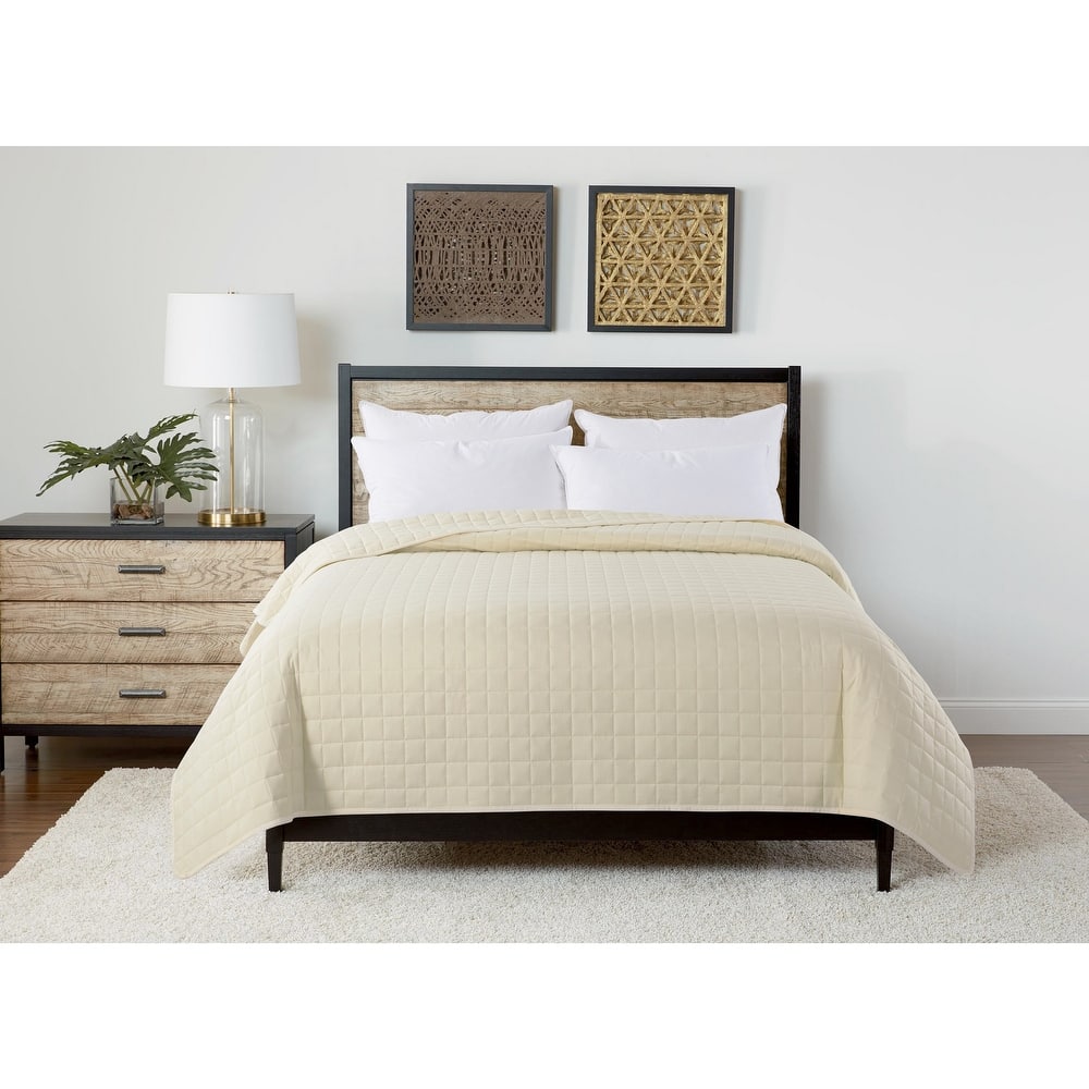 Velvet Trim Down Alternative Blanket