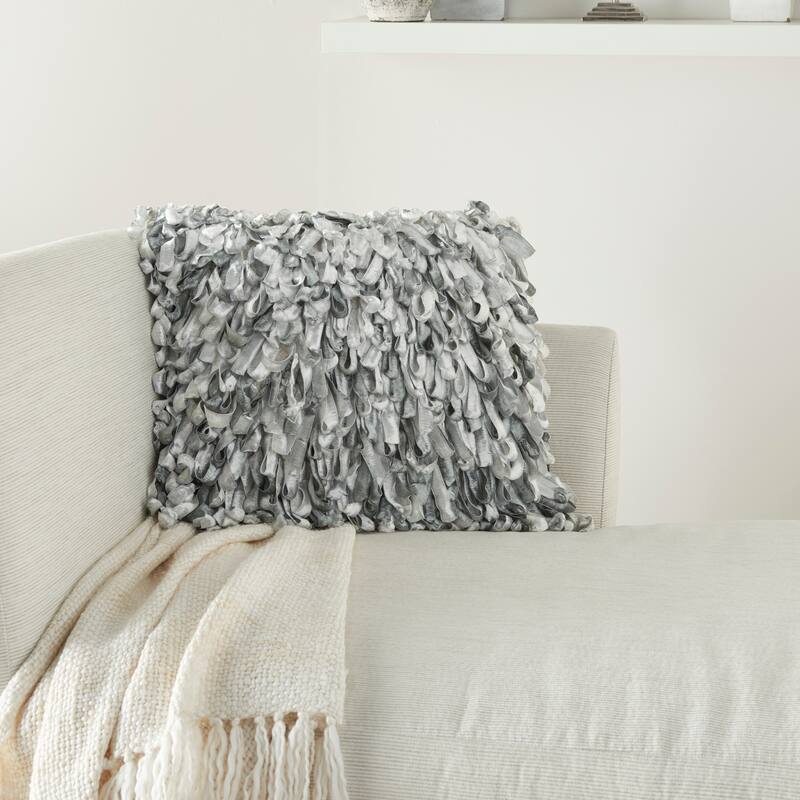 Mina Victory Life Styles Seafoam Throw Pillow , ( 20"X20" )