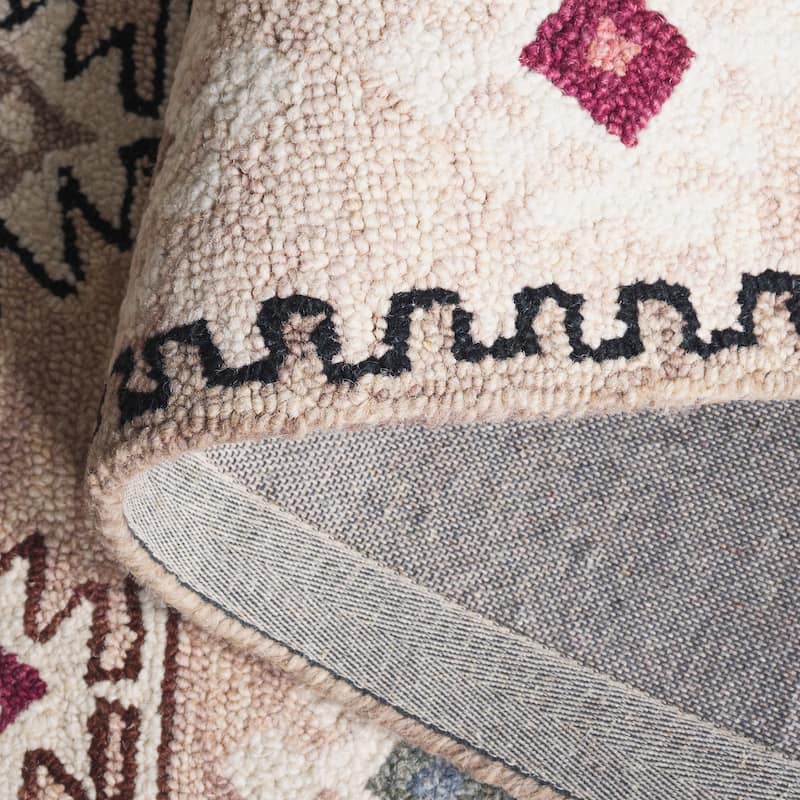 SAFAVIEH Handmade Metro Filoftia Wool Rug