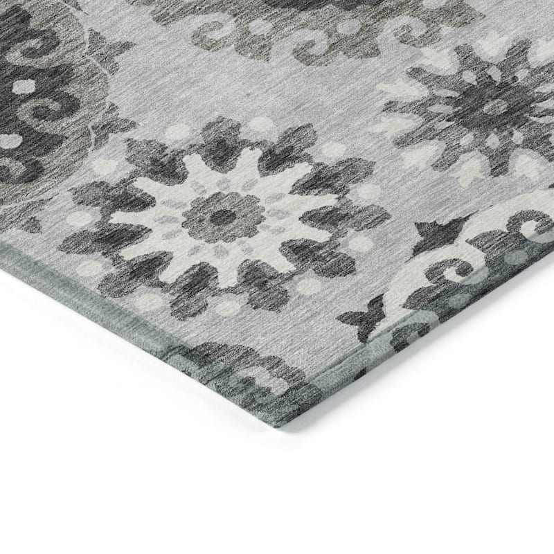 Machine Washable Indoor/ Outdoor Chantille Casual Medallion Rug