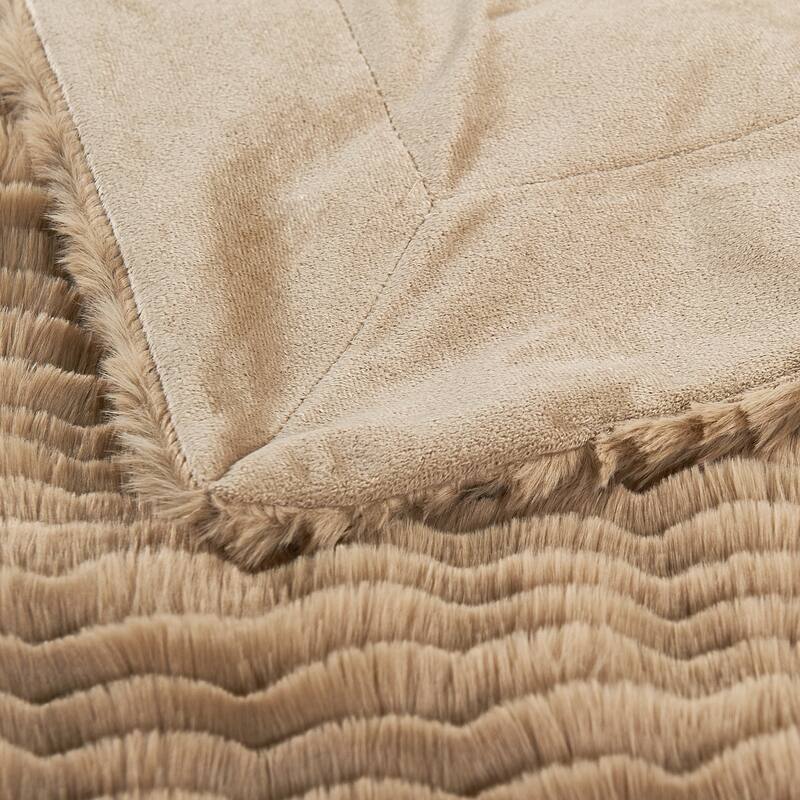 Home Soft Things Wavy Pattern FauxFur Throw
