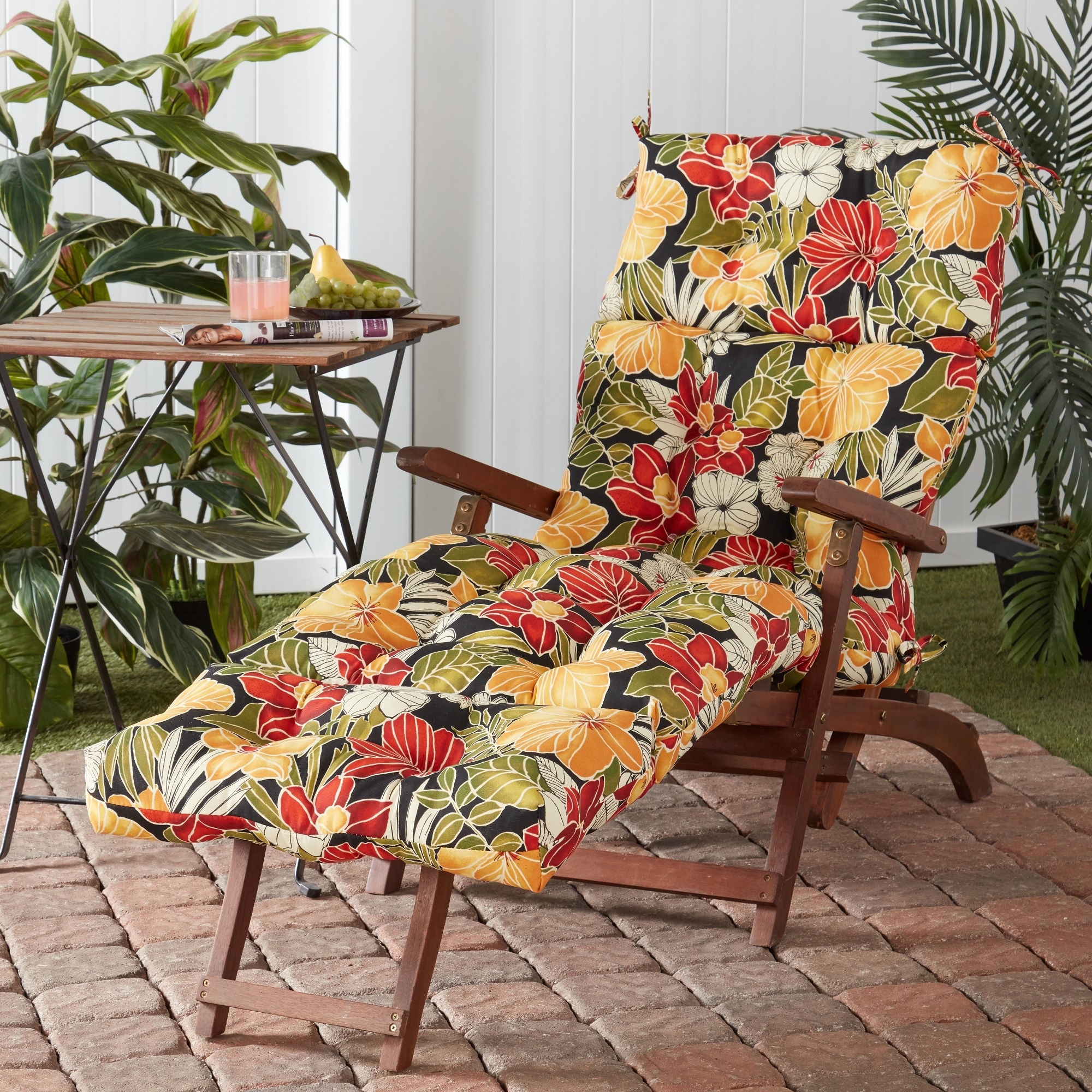 Greendale chaise lounge 2025 cushions