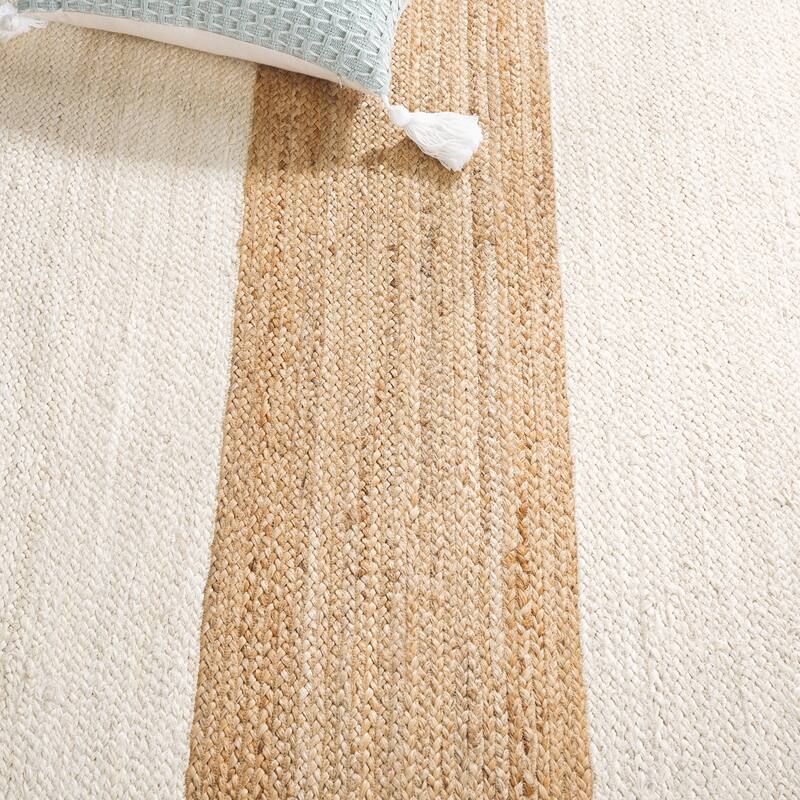 SAFAVIEH Hand-Woven Natural Fiber Melonie Casual Jute Rug