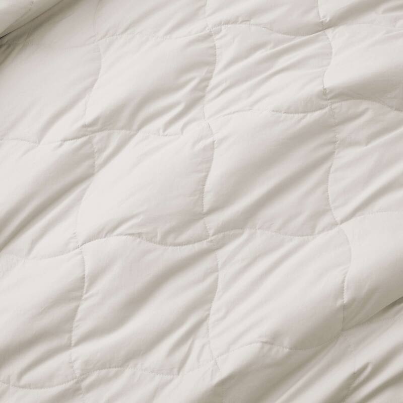 Soft Down Oversized Blanket with Satin Trim for Bed 100 Cotton On