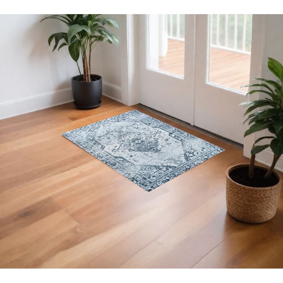 HomeRoots Oriental Traditional Rectangle Area Rug - 47.00 in. x 27.50 in. x 0.25 in.