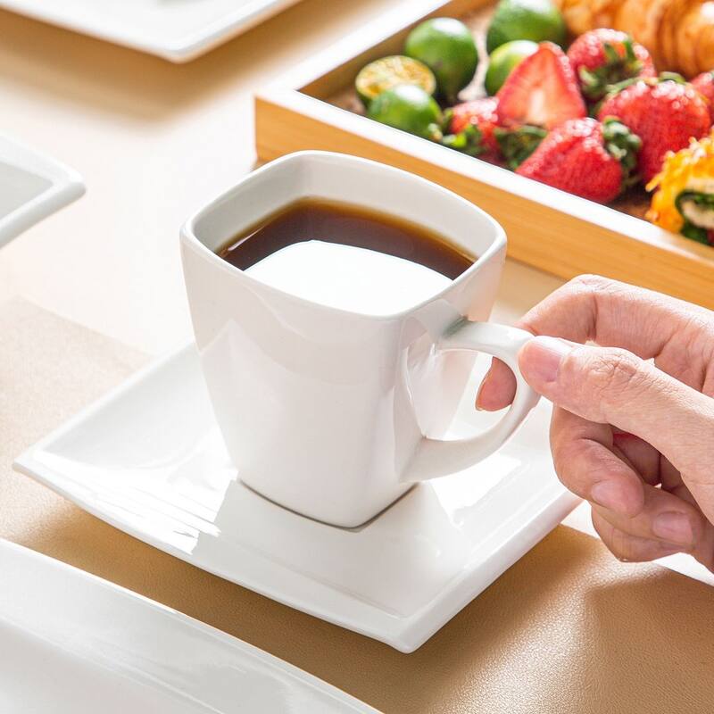 MALACASA 60-Piece Porcelain Dinnerware Set (Service for 12)