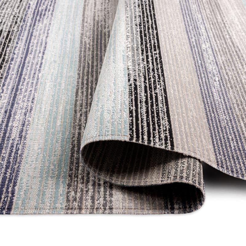 Nicole Miller New York Patio Sofia Estelle Indoor/Outdoor Area Rug
