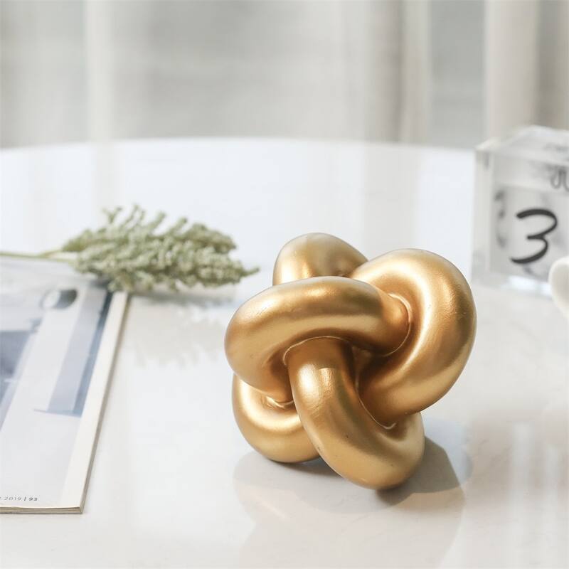 Minyoro Black Resin Chain Knot Sculpture