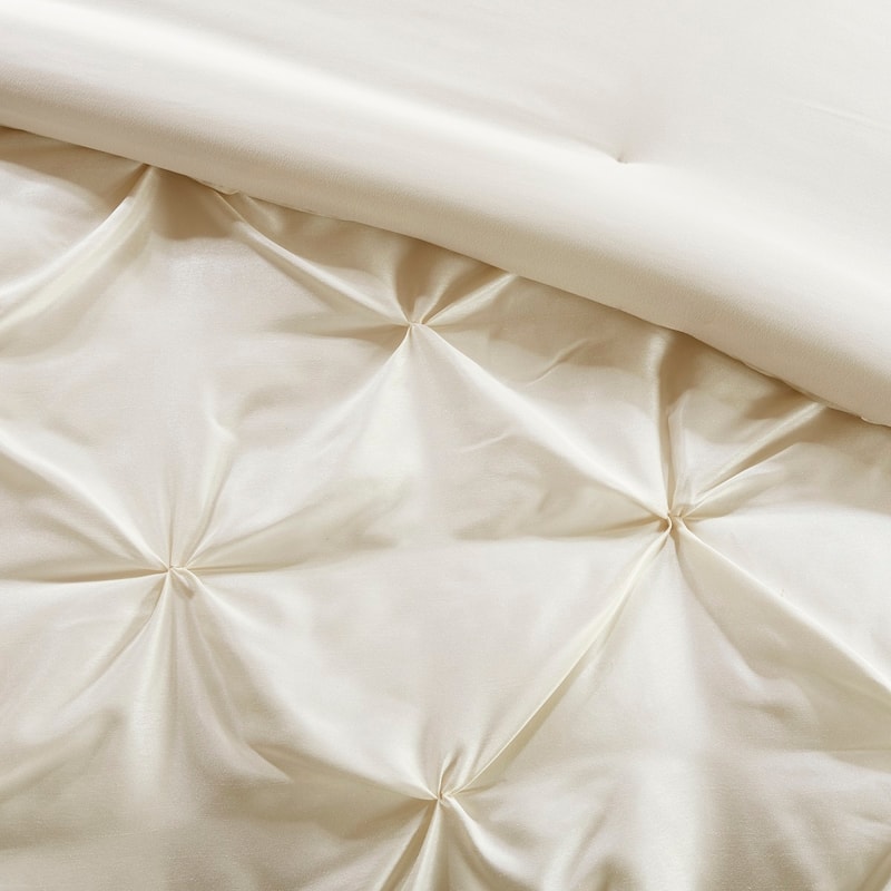 Madison Park Essentials Loretta 24-Piece Room in a Bag with Window Panels and Sheet Set