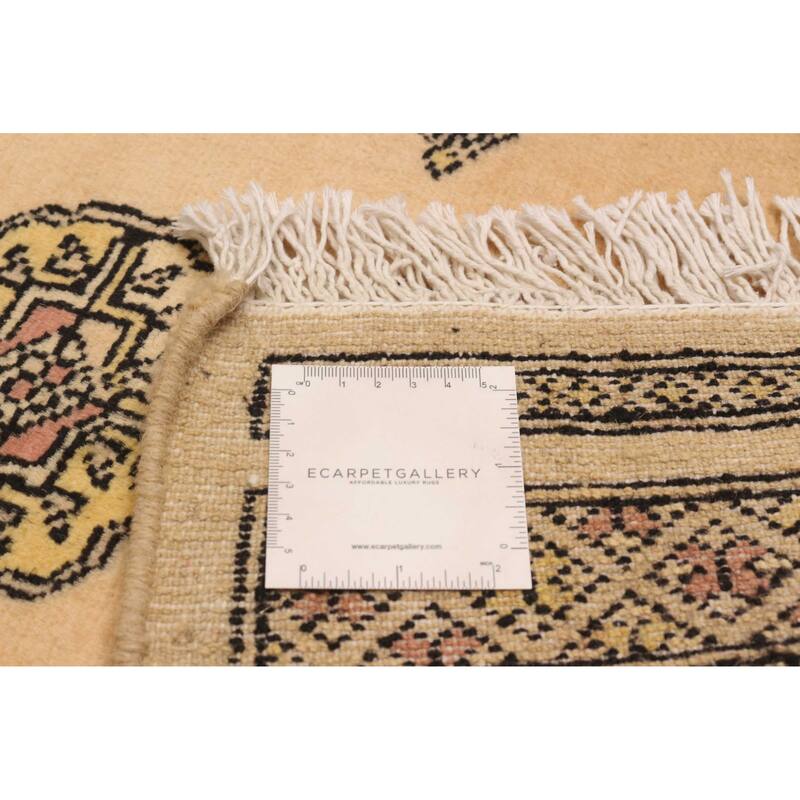 ECARPETGALLERY Hand-knotted Peshawar Bokhara Ivory Wool Rug - 2'8 x 6'11