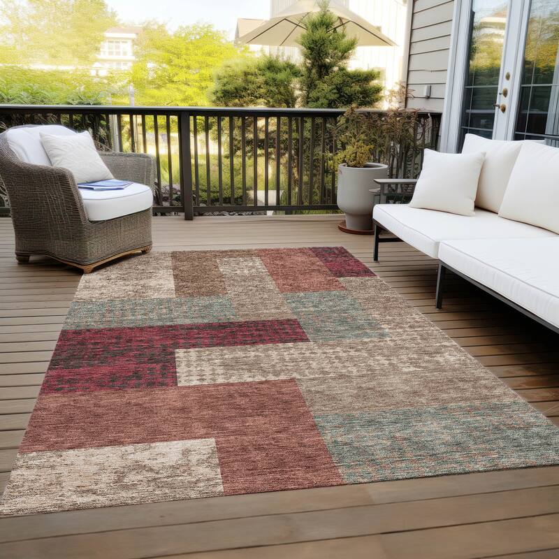 Machine Washable Indoor/ Outdoor Modern Blocks Chantille Rug