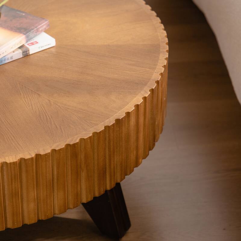 Round Vintage Coffee Table Home Decor Coffee Table with 3 Solid Wood Legs, for Living Room, Natural Color