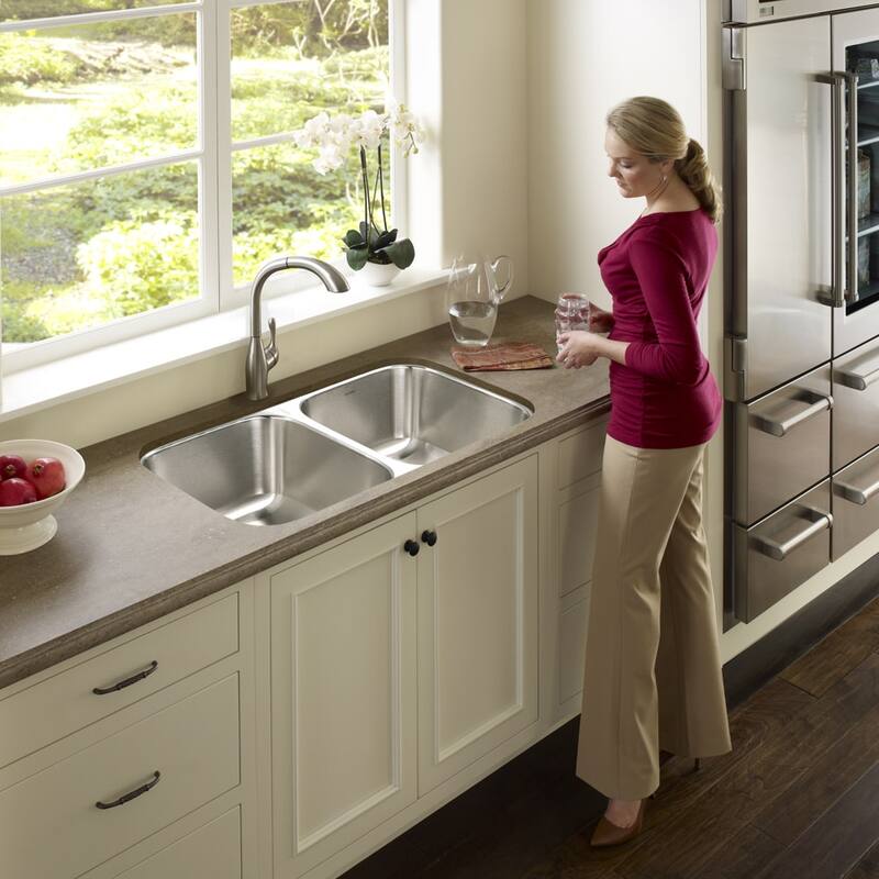 Houzer MD-3109-C Medallion Classic 31-1/2" Undermount Double Basin - Stainless Steel