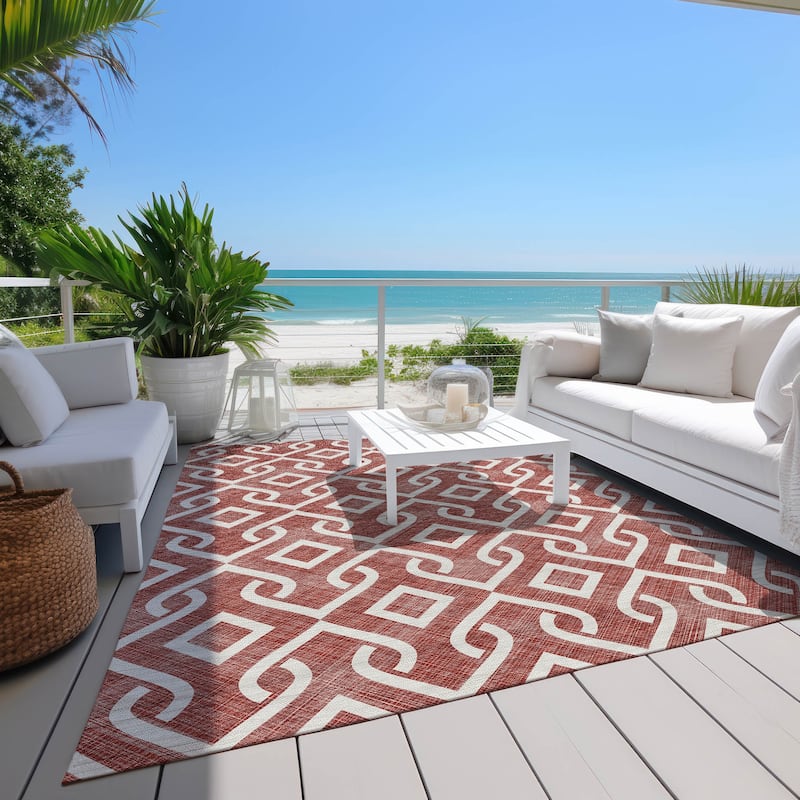 Machine Washable Indoor/ Outdoor Chantille Trellis Scroll Rug