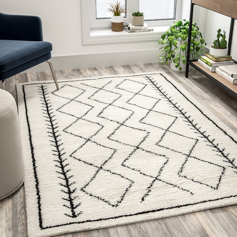Geometric Style Bohemian Shag Area Rug - 5' x 7'