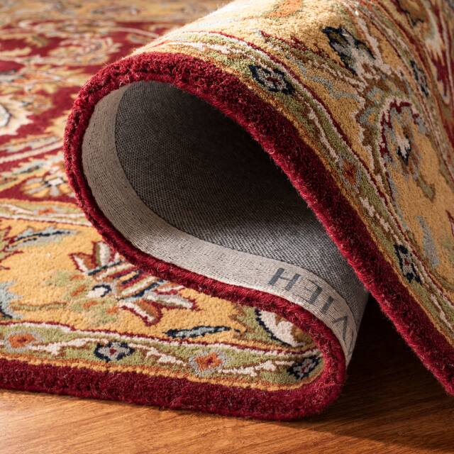 SAFAVIEH Handmade Classic Clotilda Traditional Oriental Wool Rug