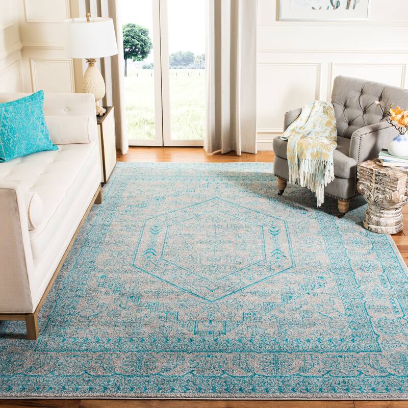 SAFAVIEH Adirondack Cheyenne Rustic Oriental Medallion Rug - 8' x 10' - Light Grey/Teal