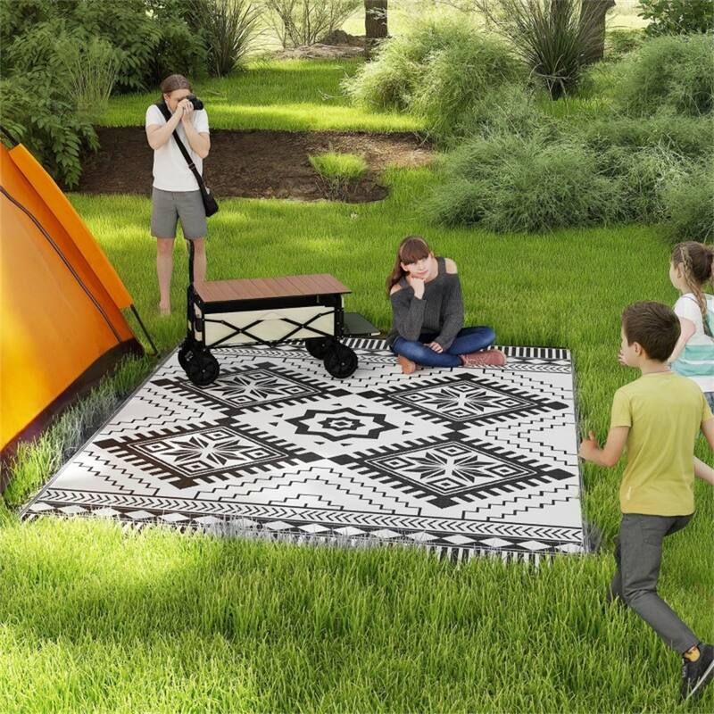 Reversible Outdoor Rug White & Black Toothed Rhombus Pattern, UV-Protected Foldable Polypropylene Mat - 143.7" L x 107.9" W