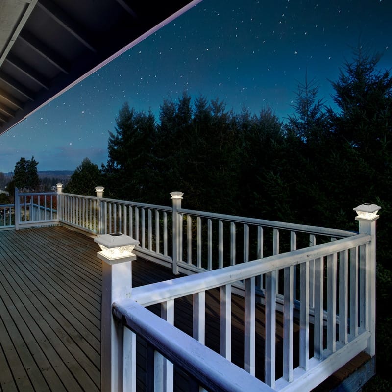 FKHouse Solar Powered White Outdoor Fence Post Cap Light