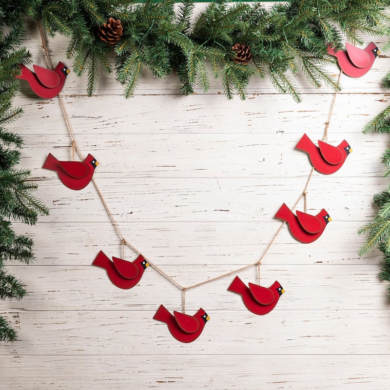 Glitzhome Set of 2 6'L Metal Christmas Tree in Truck Garlands