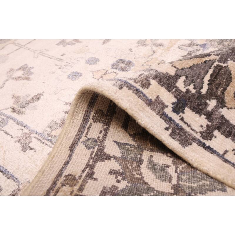 ECARPETGALLERY Hand-knotted Jules Oushak Ivory Silk Rug - 7'6 x 9'9