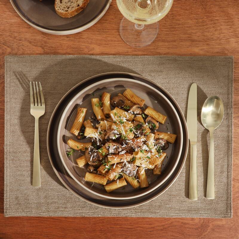 Gibson Elite Liberty Bay 16-Piece Pottery Clay Stoneware Stackable Dinnerware Set - Reactive Glaze, Service for 4