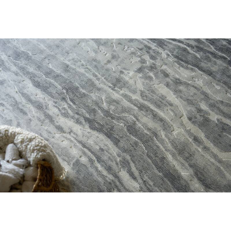 Travertine Silver Wool/Bamboo Silk handloomed Area Rug