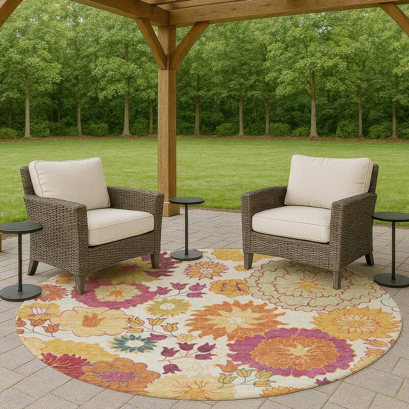 Machine Washable Indoor/ Outdoor Modern Floral Chantille Rug - Ivory - 8' x 8'