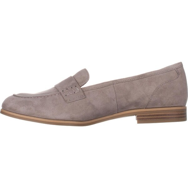 naturalizer veronica loafer