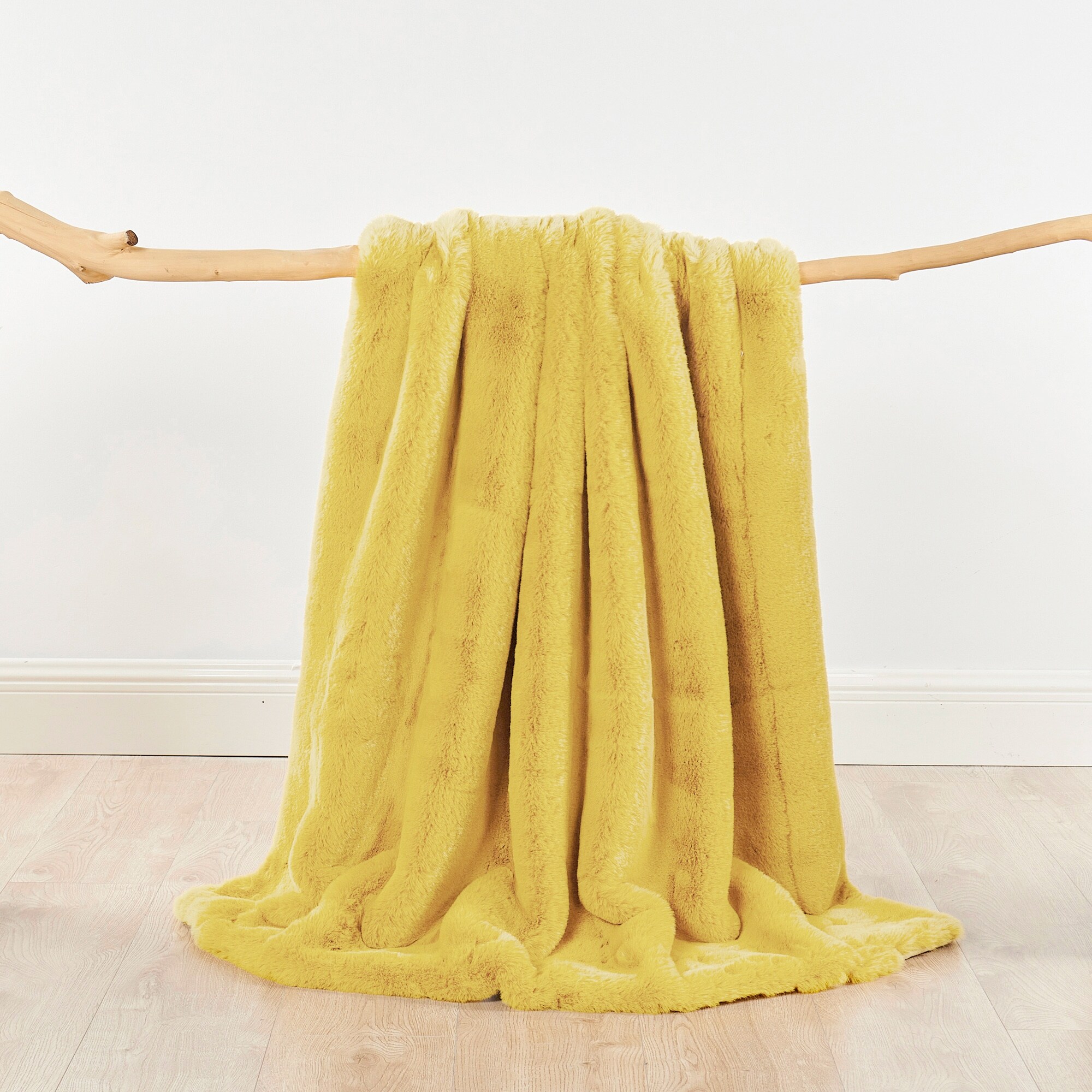 Big fluffy yellow blanket outlet