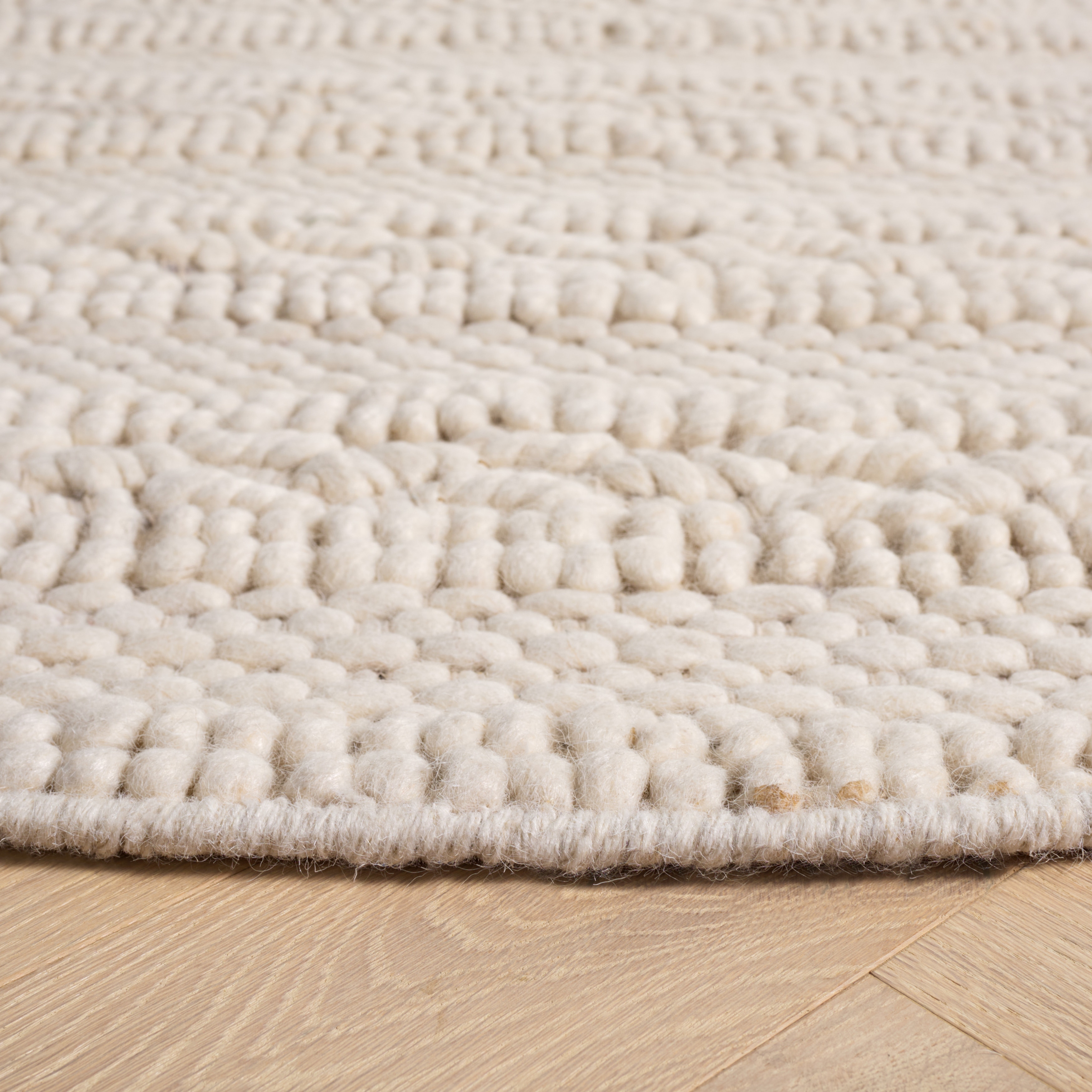 SAFAVIEH Natura Carmelinda Wool Rug - Handmade & Textured