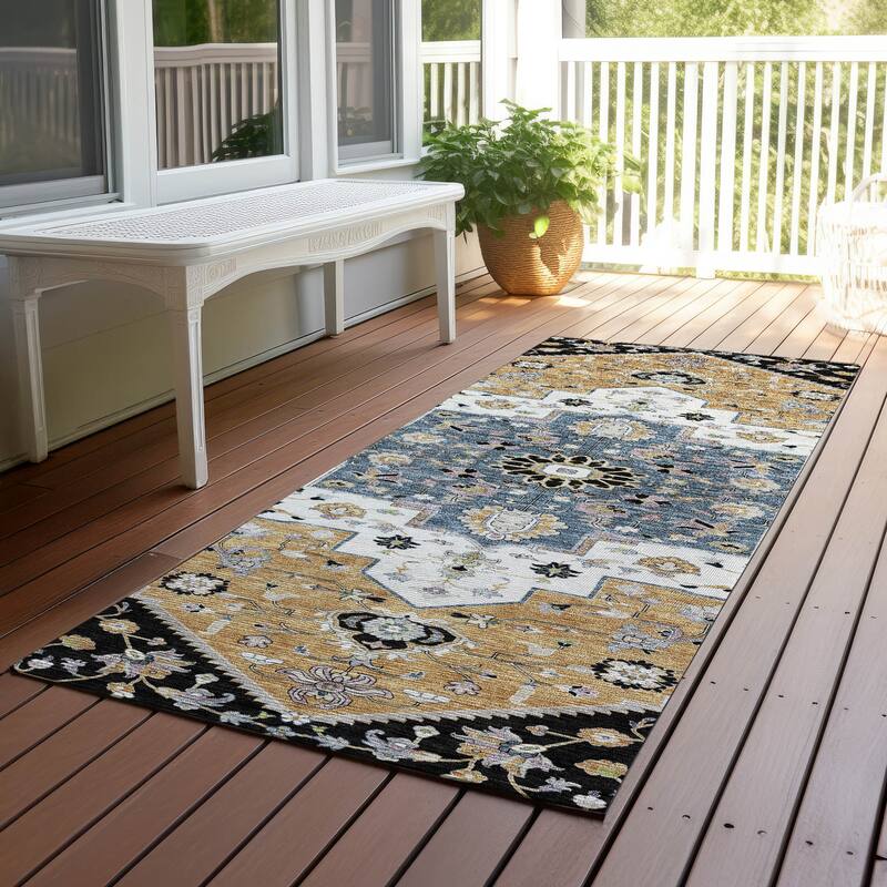 Machine Washable Indoor/ Outdoor Traditional Kolkata Chantille Rug - Black - 2'3" x 7'6"