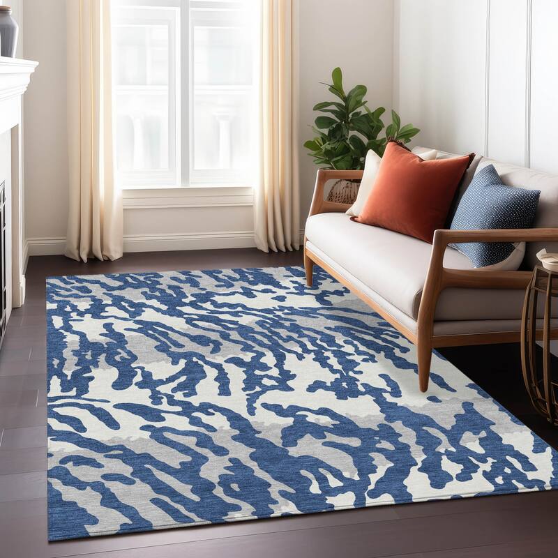 Machine Washable Indoor/ Outdoor Chantille Animal Print Abstract Rug