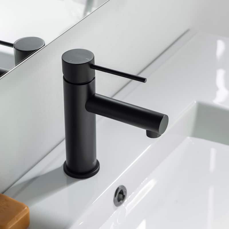 Luxury Single Hole Bathroom Faucet