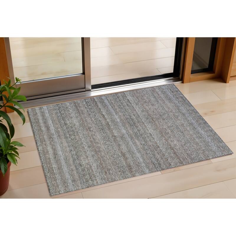 HomeRoots Striped Transitional Rectangle Outdoor Rug - 3' x 5'