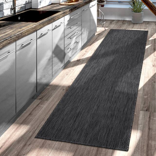 Variegated Waterproof Outdoor Rug for Patio - 2'8" x 8'2" - anthracite