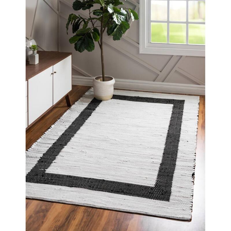 Braided Dosa Collection Area Rug - 7'x10' - White-Black