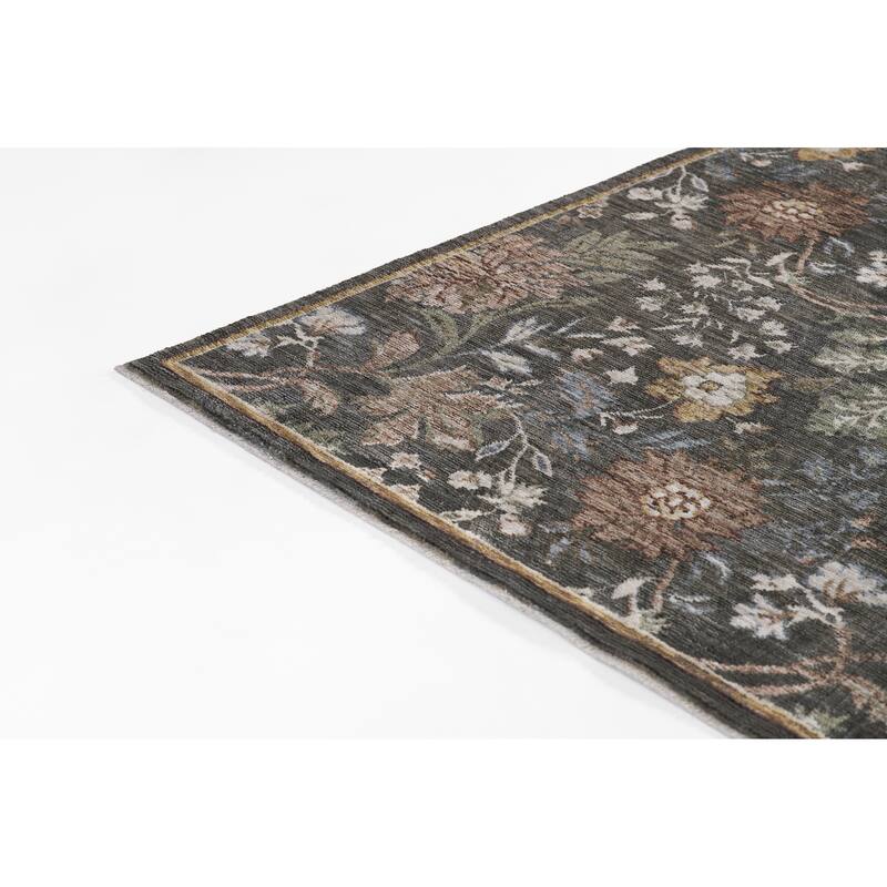 Momeni Wisteria Polyester Traditional Area Rug