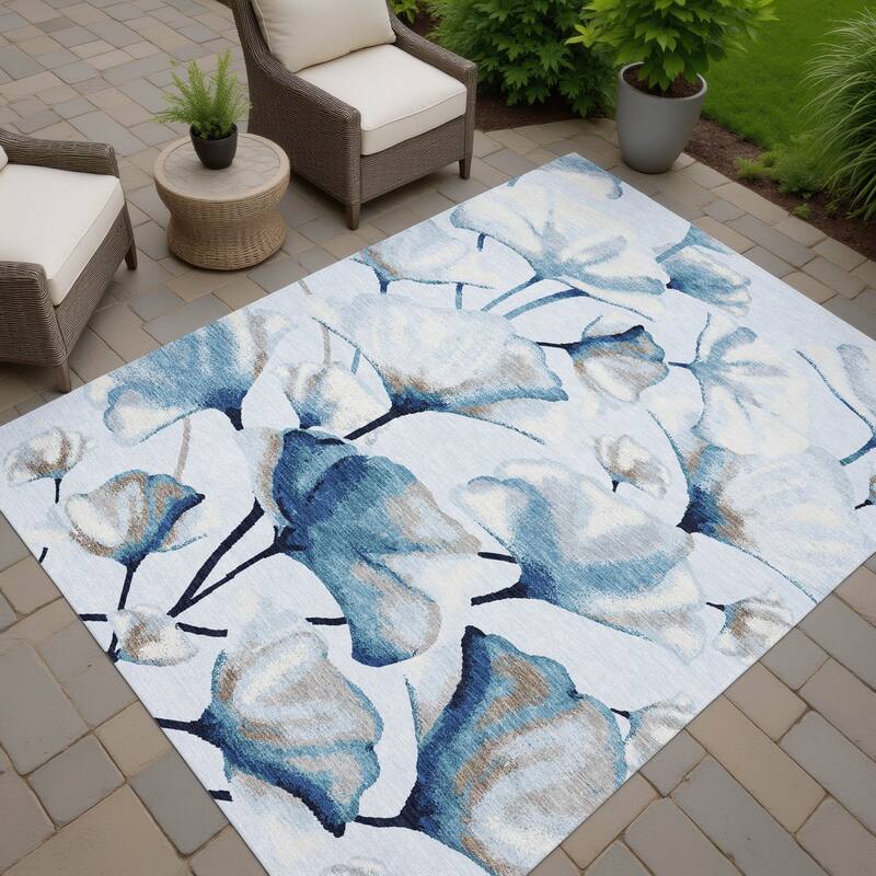 Machine Washable Indoor/ Outdoor Floral Love Chantille Rug