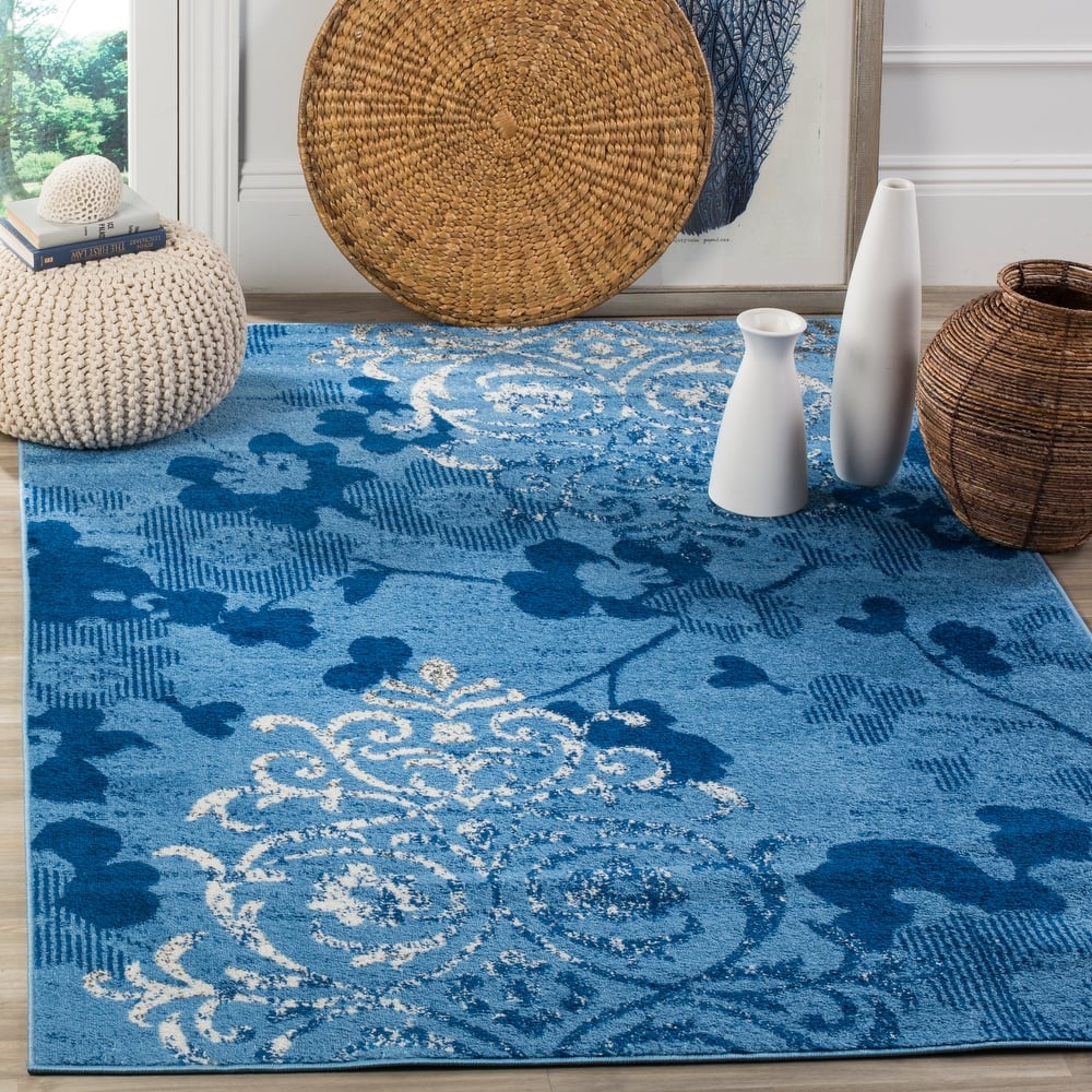 SAFAVIEH, Adirondack Rena Damask Floral Distressed Rug