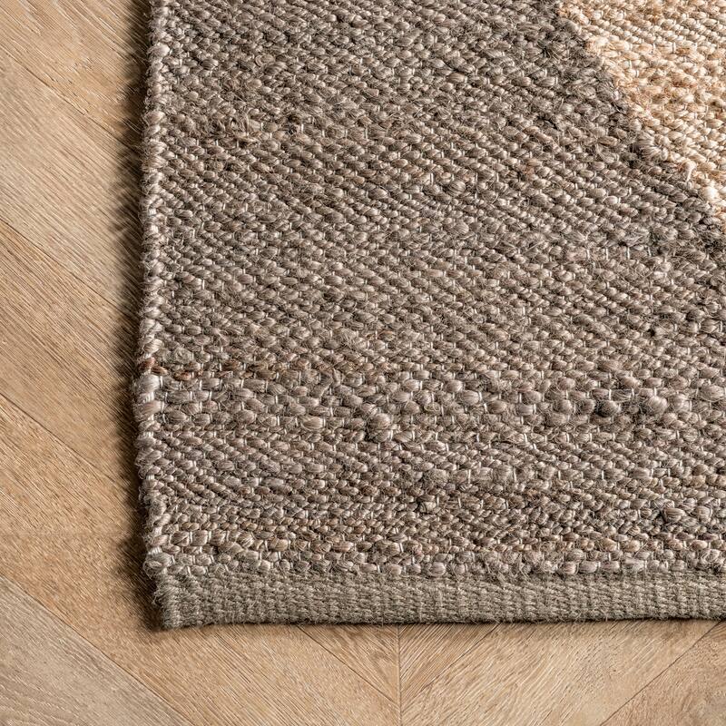 Nuloom Pandora Diamond Jute Area Rug