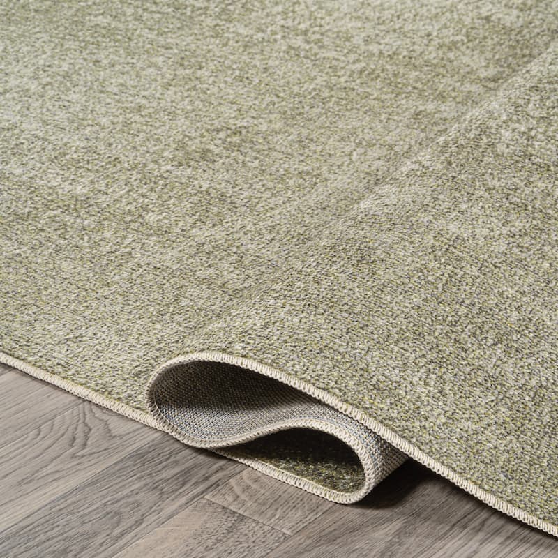 JONATHAN Y Fawning Classic Solid Low-Pile Machine-Washable Terra Area Rug