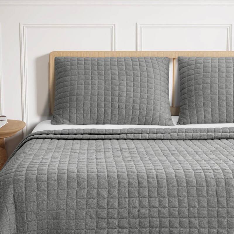 3-Piece Soft Jersey Knit Quilt Set