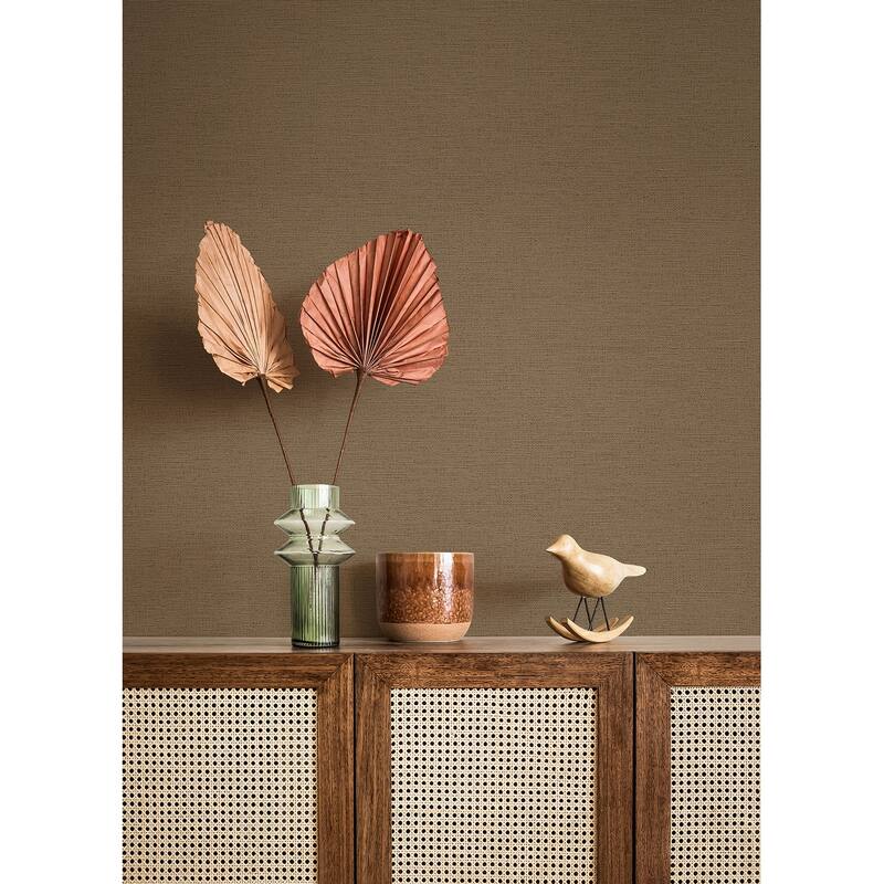 Advantage Canseco Brown Distressed Texture Wallpaper - 20.9in x 396in x 0.025in - 20.9in x 396in x 0.025in